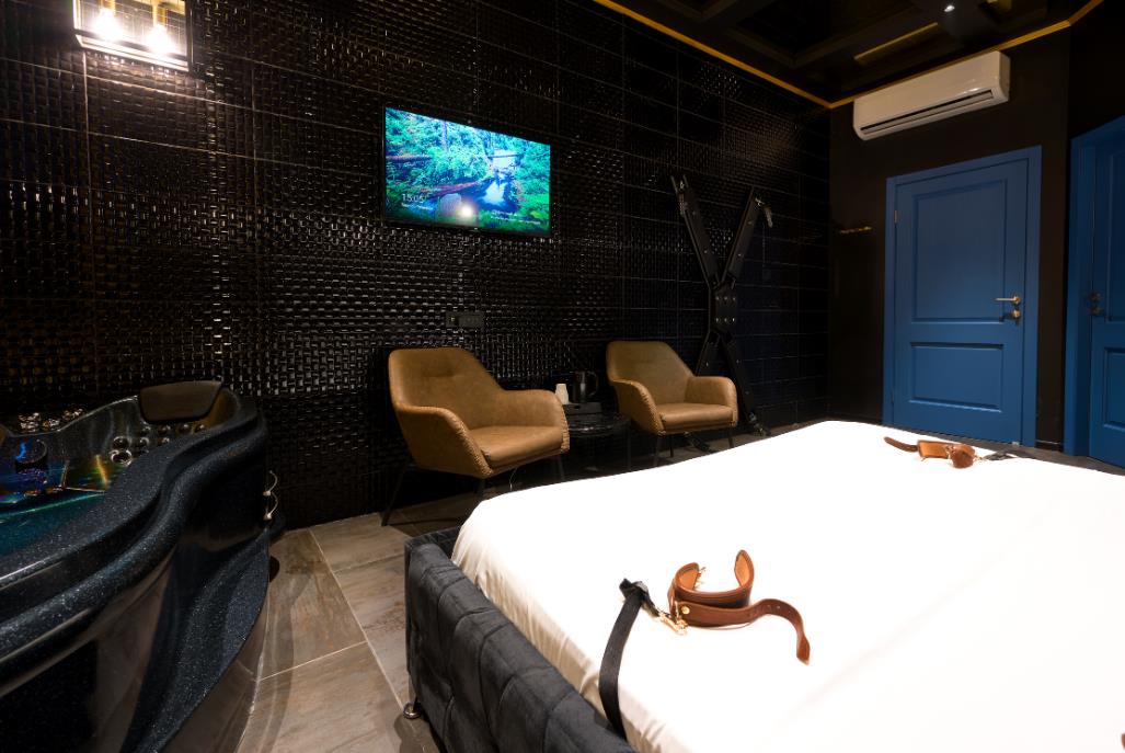 סוויטה ג'קוזי 106 - מלון סוויטות גראף - חדרים מפנקים לפי שעה או ללינה בראשון לציון 100836