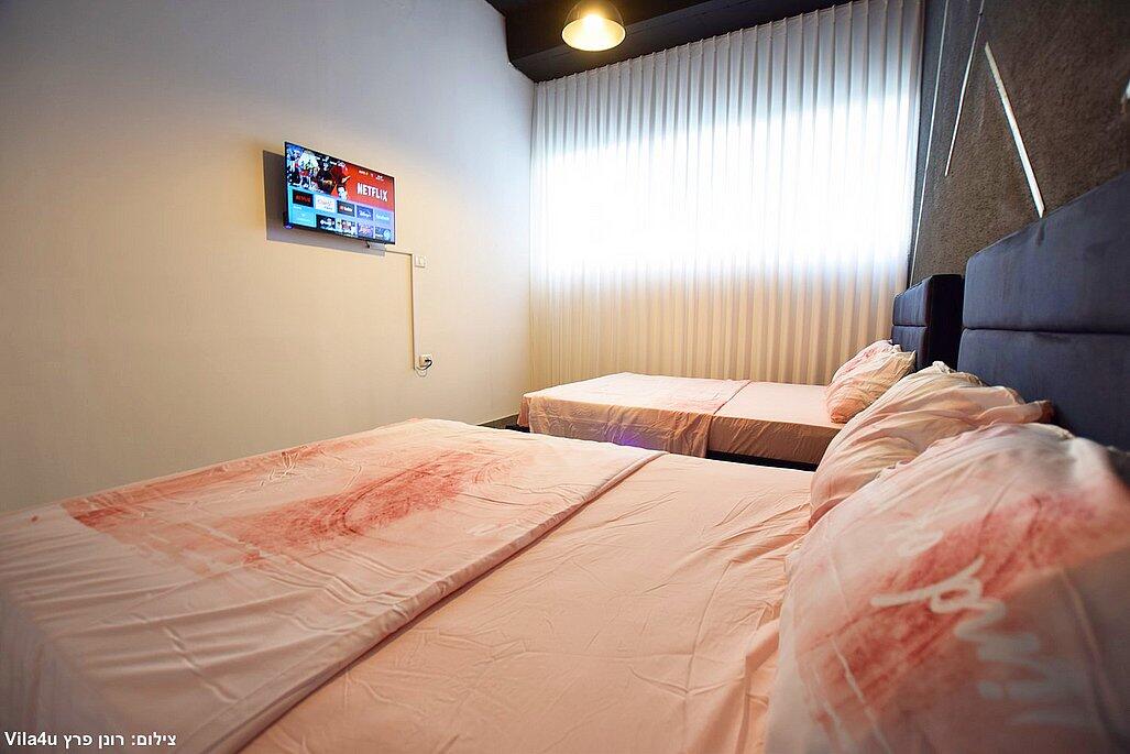 חדרי השינה והג'קוזי - סניורה סוויט - אירוח מפנק בתל אביב לזוגות 116756