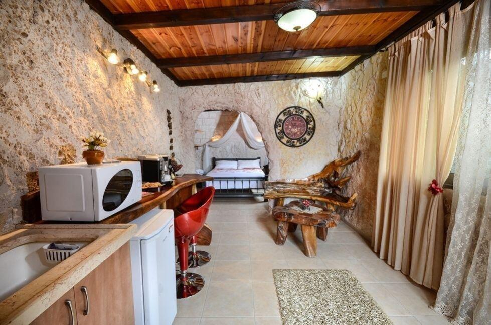 מערת האהבה - אהבה במושבה - מתחם צימרים דיסקרטיים מפנק במיוחד, 3 צימרים עם ג'קוזי רומנטי, מיטה זוגית ועוד... 69994