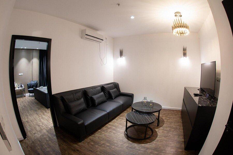 סוויטת רויאל דלקס ג'קוזי וסלון - ספא רויאל - חדרים דיסקרטיים לזוגות עם חניה פרטית 147922