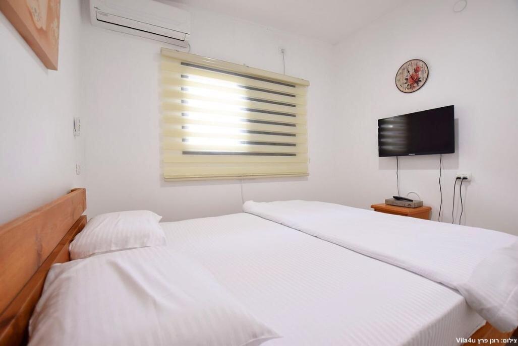 גלרית פנים - אחוזת הסתיו למרגלות הגלבוע מזמינה אותכם לנופש מפנק בצפון הארץ למשפחות וזוגות 117571