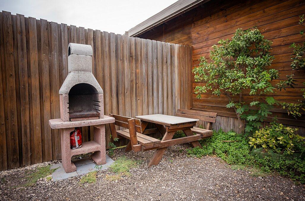 צימרים עם ג'קוזי פרטי - נווה בר - מלון בוטיק בכפר - 5 בקתות עץ ו 5 סוויטות בנווה מבטח - צימרים VIP 89118