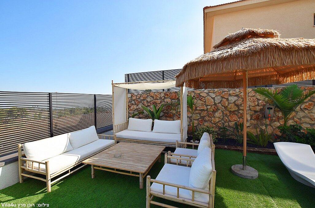 המתחם החיצוני - יוקרה בצפון - שבירת שגרה בסוויטות דיסקרטיות 94271