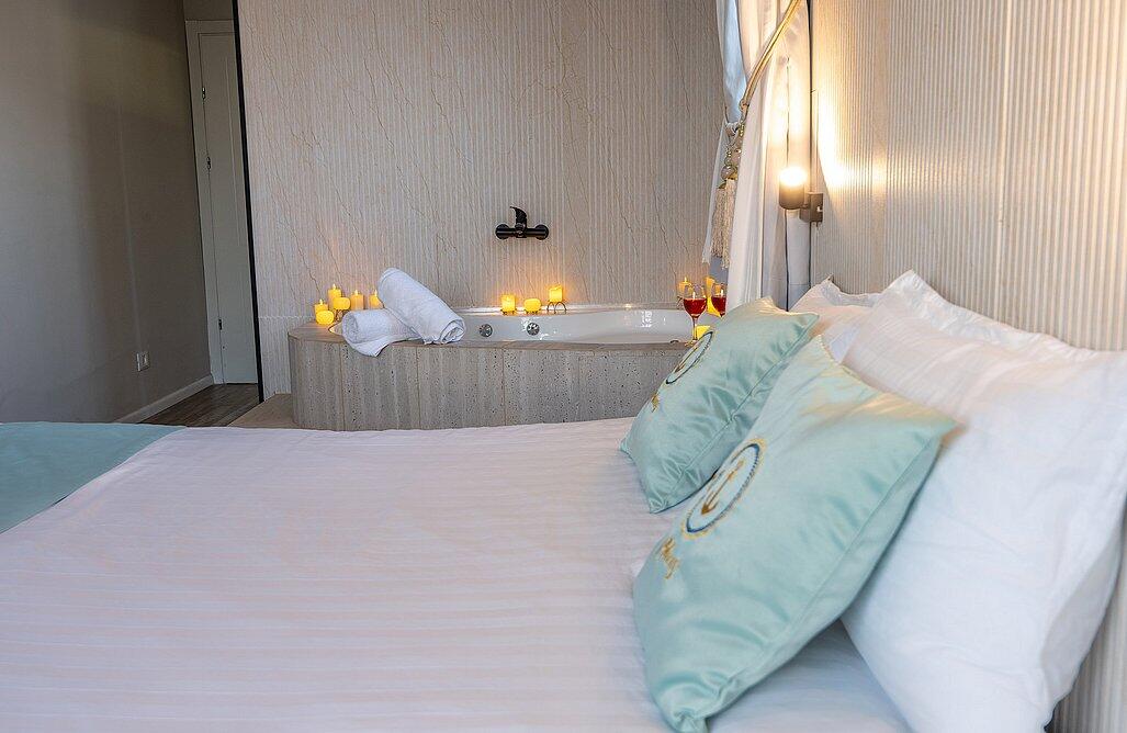 דירת אירוח זוגית עם גקוזי פנימי ומרפסת - סוויטות תל אביב ריזורט - חדרי אירוח פרטיים במרכז העיר 147731