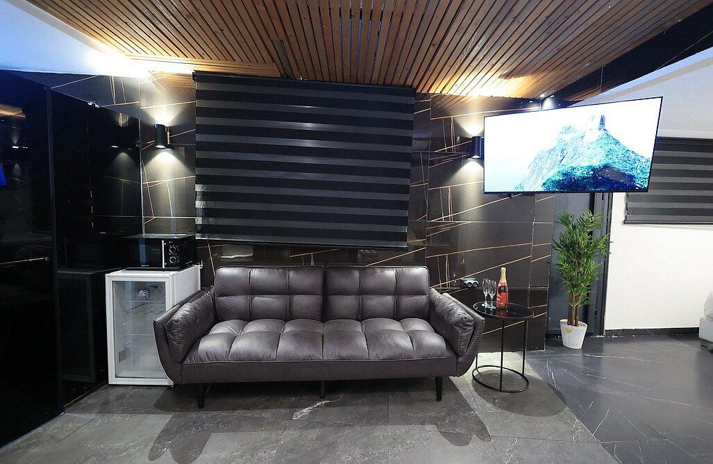 סוויטה נשיאותית בריכה וג'קוזי - לאגו סוויט ירושלים - אירוח שעתי מפנק - צימרים VIP 150290