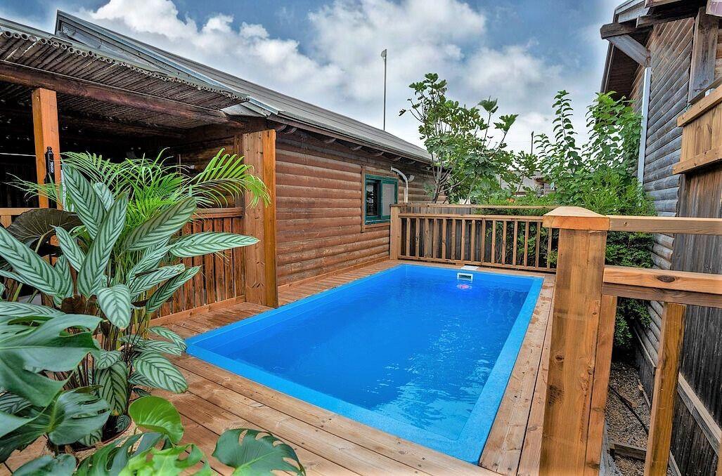 צימרים עם בריכה וג'קוזי פרטי - נווה בר - מלון בוטיק בכפר - 5 בקתות עץ ו 5 סוויטות בנווה מבטח - צימרים VIP 89155