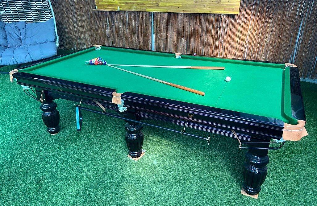 חצר ובריכה - ויליג קומפלקס - אירוח זוגי ודיסקרטי בניר בנים 121818