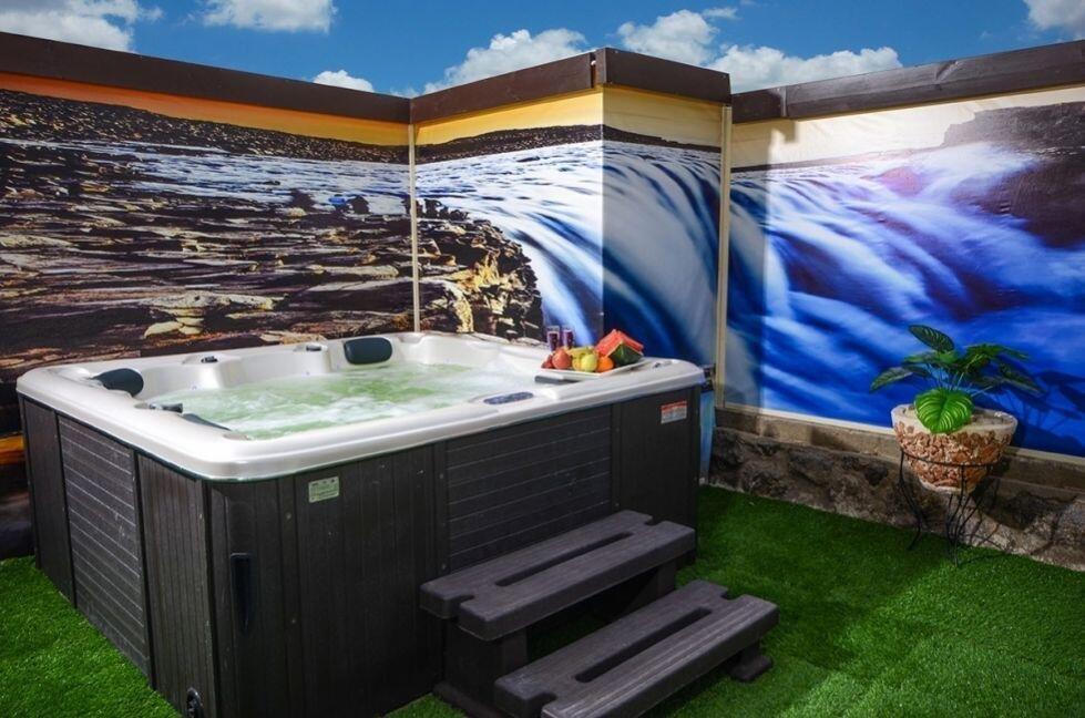 המתחם החיצוני - אהבה במושבה - מתחם צימרים דיסקרטיים מפנק במיוחד, 3 צימרים עם ג'קוזי רומנטי, מיטה זוגית ועוד... 69976