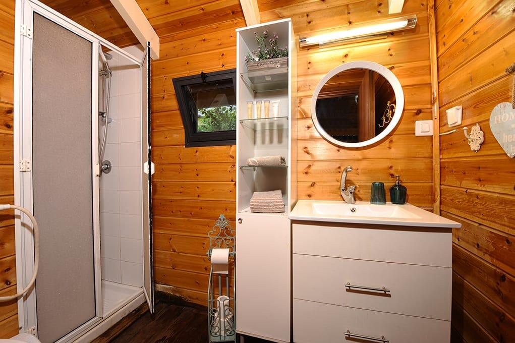 הבקתות - חוויה באופוריה - מתחם חדרים לפי שעה בשזור 16394