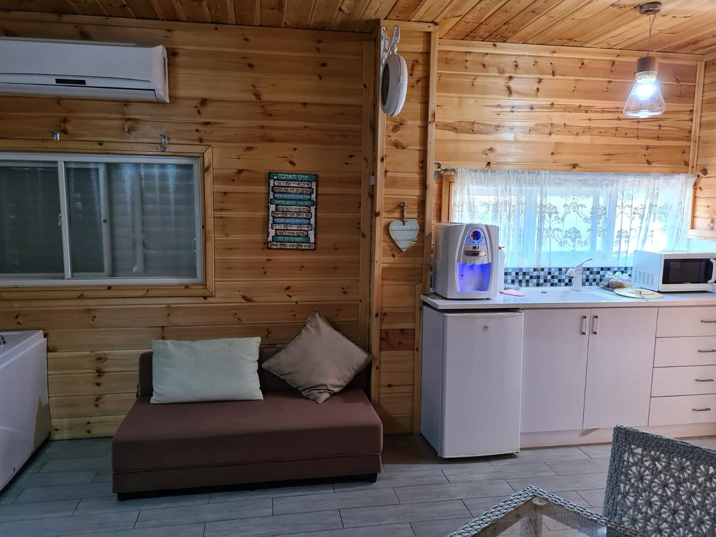 יחידת הסטודיו - חוויה באופוריה - מתחם חדרים לפי שעה בשזור 16421