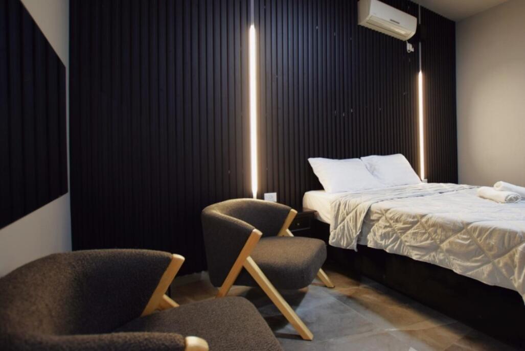 סוויטה 7 - תיק תק רומס - לאירוח זוגות בהרצליה 108984