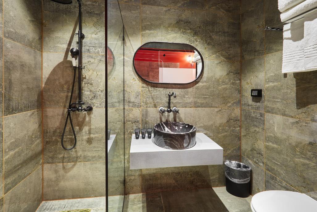 סוויטה ג'קוזי 107 - מלון סוויטות גראף - חדרים מפנקים לפי שעה או ללינה בראשון לציון 100832