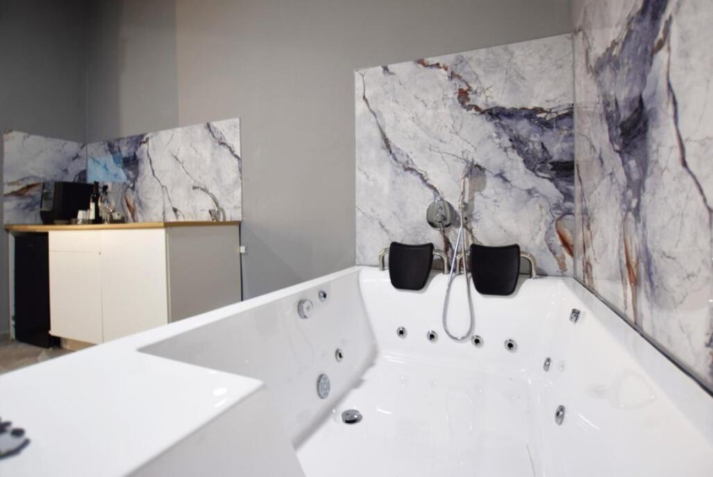 סוויטה 8 - תיק תק רומס - לאירוח זוגות בהרצליה 108992