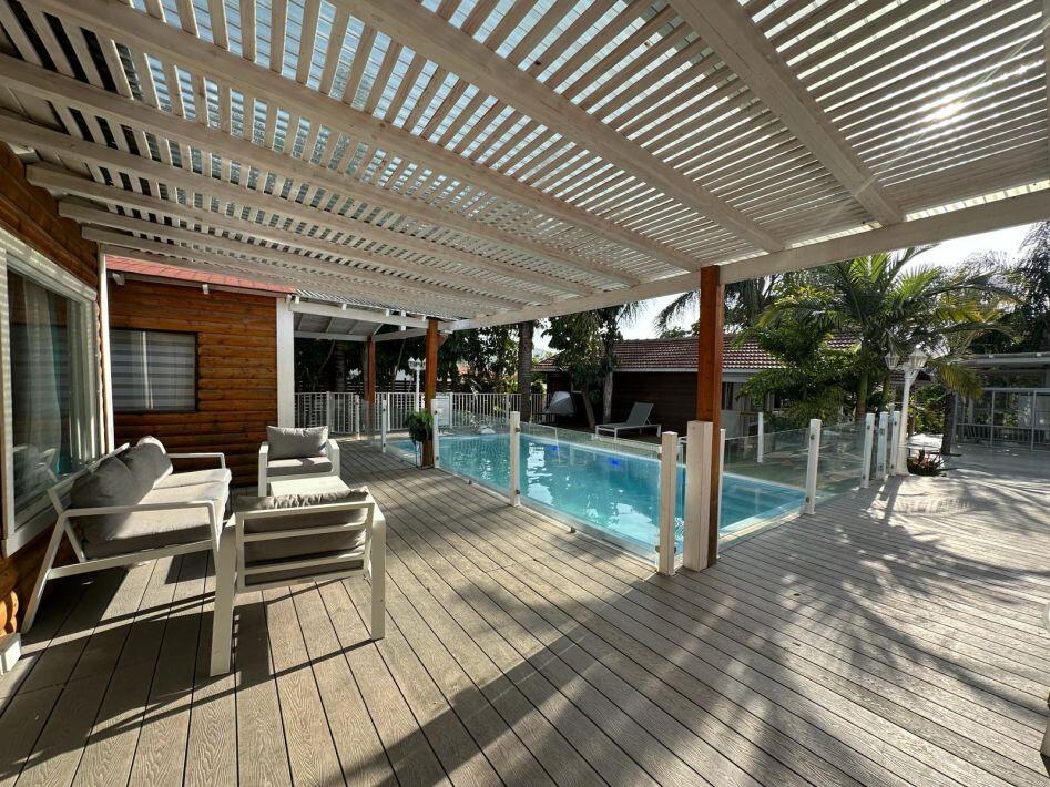 גלריה חיצונית - טרופי צימר ספא - 5 בקתות עץ בשזור - צימרים VIP 113518