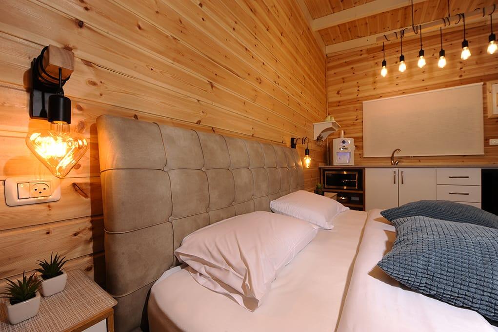 הסוויטות - חוויה באופוריה - מתחם חדרים לפי שעה בשזור 16406