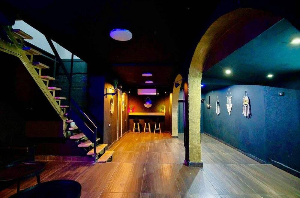 מתחם הבריכה והג'קוזי - וילה 117 - אירוח מפנק לזוגות בתל אביב 122097