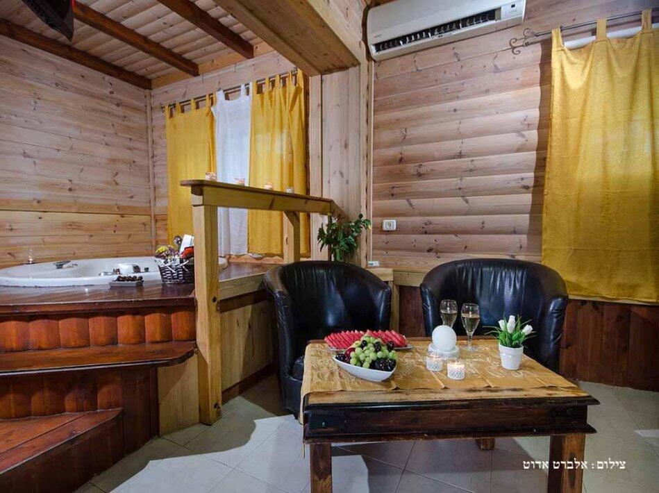 הסוויטה המלכותית - הבקתות של סיוון - אירוח שעתי מפנק בגליל 17198