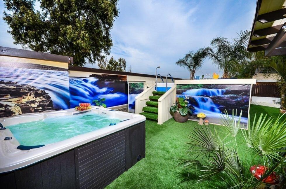 המתחם החיצוני - אהבה במושבה - מתחם צימרים דיסקרטיים מפנק במיוחד, 3 צימרים עם ג'קוזי רומנטי, מיטה זוגית ועוד... 69980