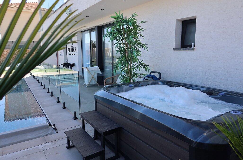 המתחם החיצוני - יוקרה בצפון - שבירת שגרה בסוויטות דיסקרטיות 94283