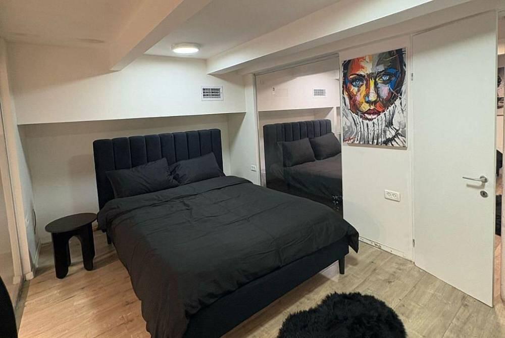 חדרי שינה - סוויטת בוטיק גלרי לנופש רומנטי ומפנק בלב תל אביב 118485