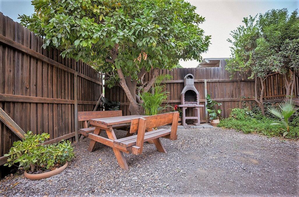 צימרים עם בריכה וג'קוזי פרטי - נווה בר - מלון בוטיק בכפר - 5 בקתות עץ ו 5 סוויטות בנווה מבטח - צימרים VIP 89138