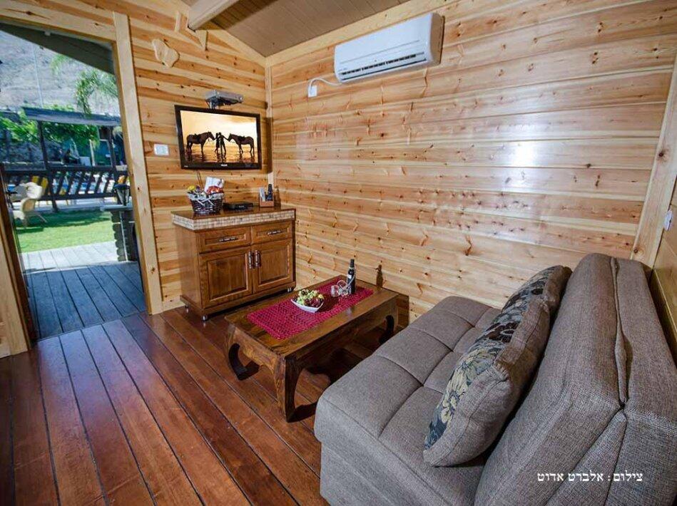 הסוויטה הקסומה - הבקתות של סיוון - אירוח שעתי מפנק בגליל 17187