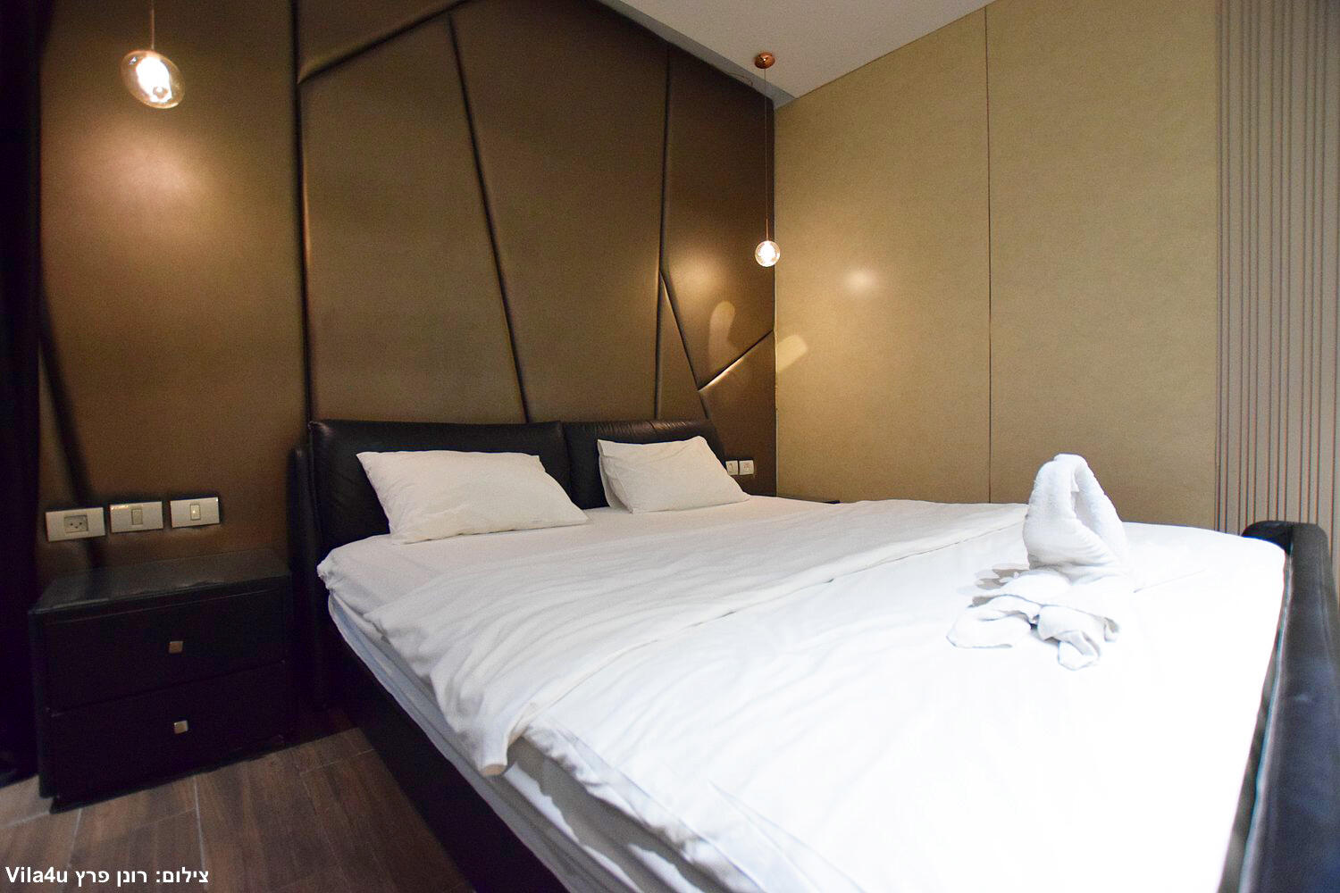 סוויטת רויאל ג'קוזי וסלון - Royal Hotel - סוויטות מפנקות להשכרה לפי שעה במרכז 157064