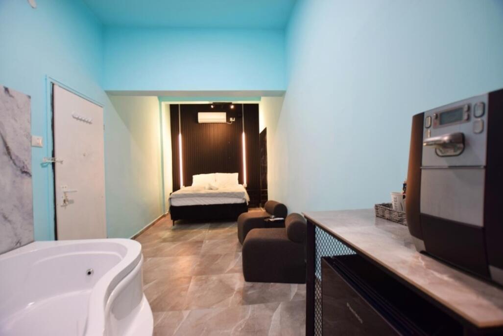 סוויטה 6 - תיק תק רומס - לאירוח זוגות בהרצליה 108973