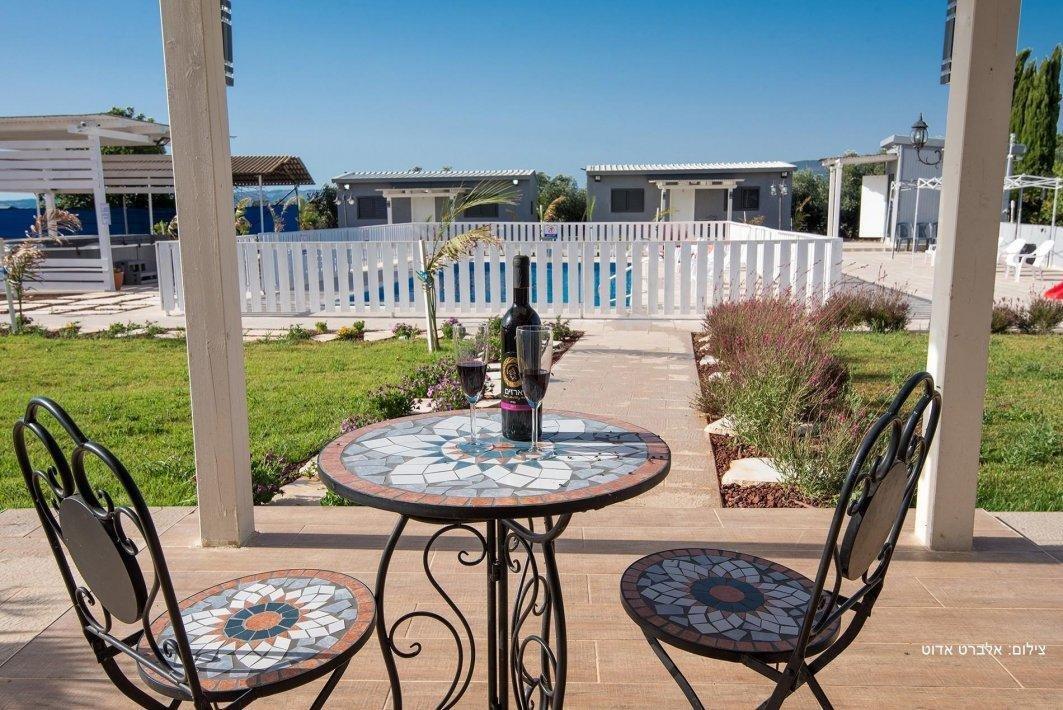 גלרית חוץ - אחוזת הסתיו למרגלות הגלבוע מזמינה אותכם לנופש מפנק בצפון הארץ למשפחות וזוגות 117547