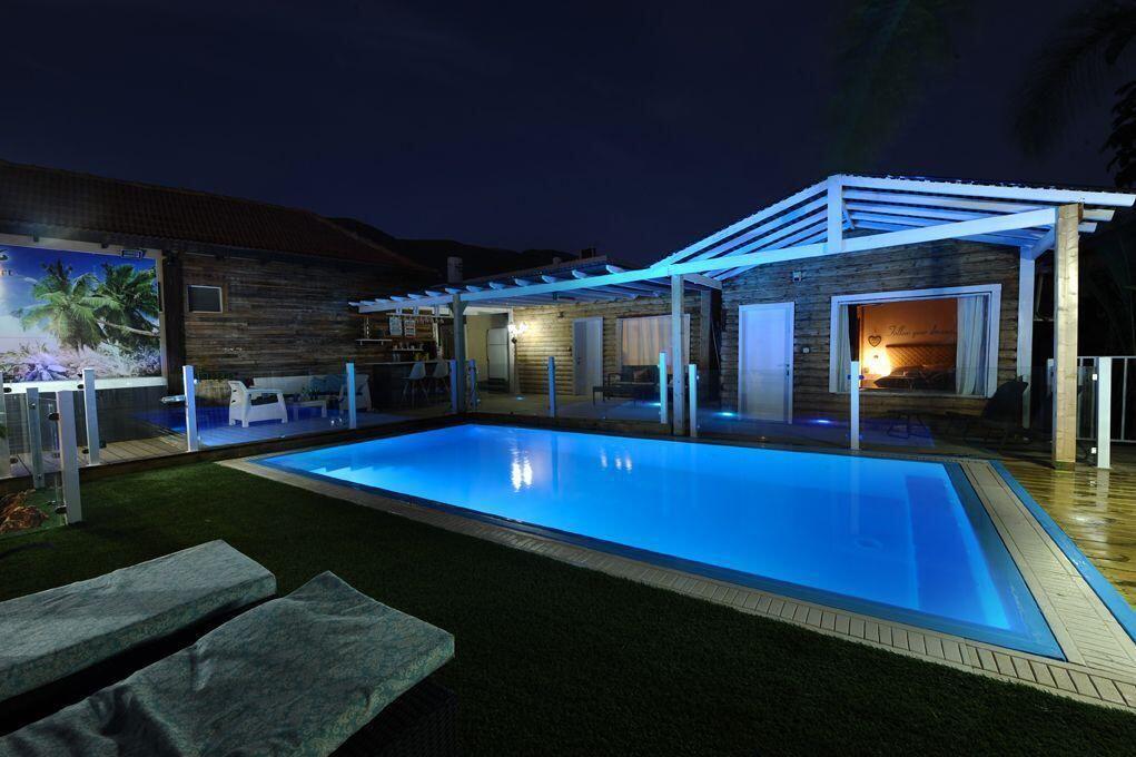 גלריה חיצונית - טרופי צימר ספא - 5 בקתות עץ בשזור - צימרים VIP 113513