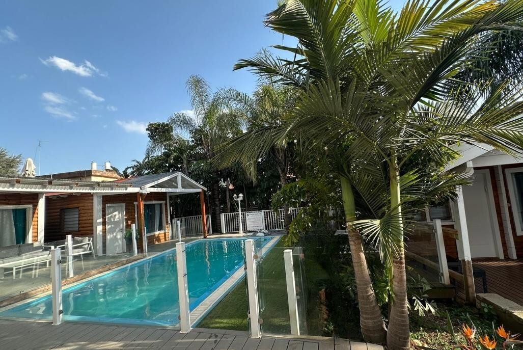 גלריה חיצונית - טרופי צימר ספא - 5 בקתות עץ בשזור - צימרים VIP 113521