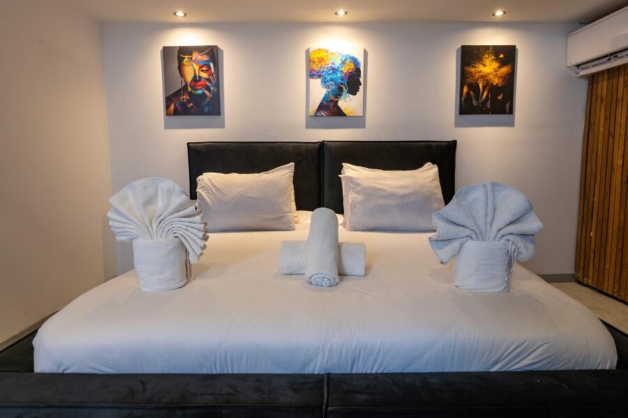 סוויטת בלאק רום 203 - לאגו סוויט ירושלים - אירוח שעתי מפנק - צימרים VIP 107838