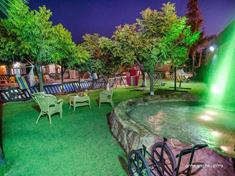 המתחם החיצוני - הבקתות של סיוון - אירוח שעתי מפנק בגליל 17166