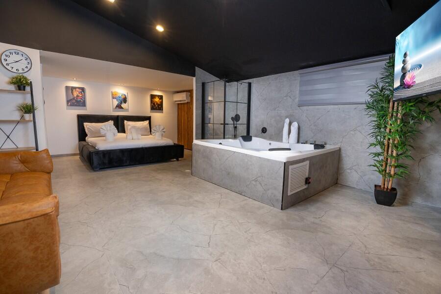 סוויטת בלאק רום 203 - לאגו סוויט ירושלים - אירוח שעתי מפנק - צימרים VIP 107831