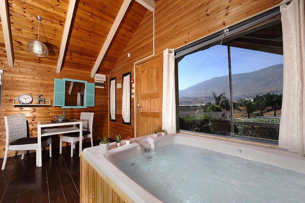 הבקתות - חוויה באופוריה - מתחם חדרים לפי שעה בשזור 16392