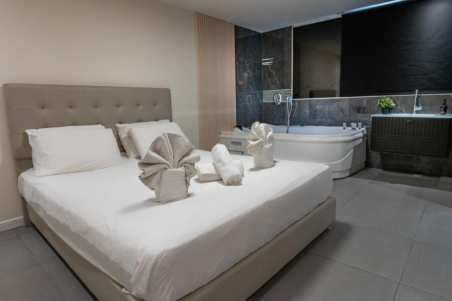 סוויטת 201 - לאגו סוויט ירושלים - אירוח שעתי מפנק - צימרים VIP 107860