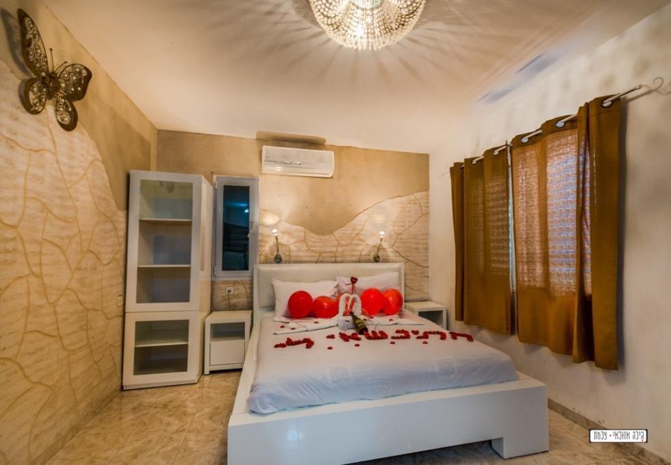 הצימרים במתחם - אור ירח יבנאל - 5 בקתות עץ ביבנאל - צימרים VIP 20794